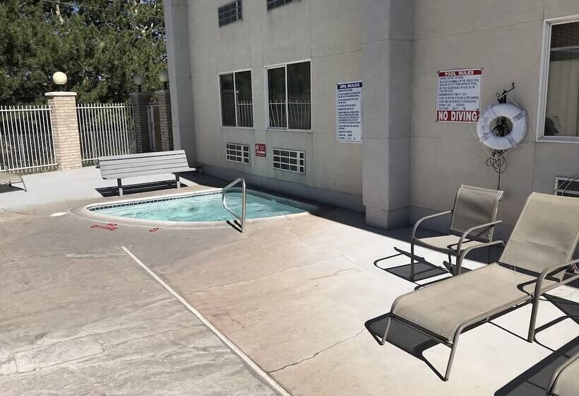 هتل Americas Best Value Inn Cedar City