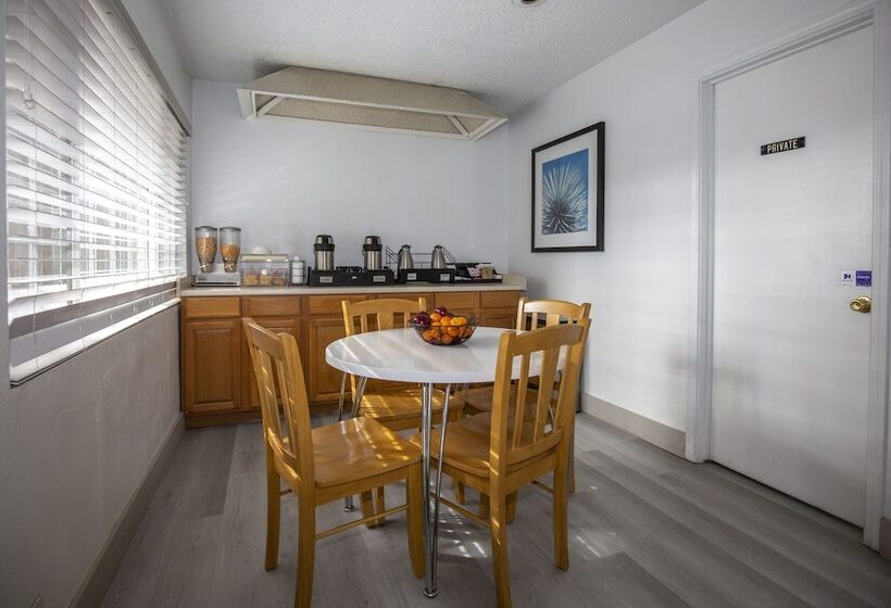 فندق Americas Best Value Inn Chico