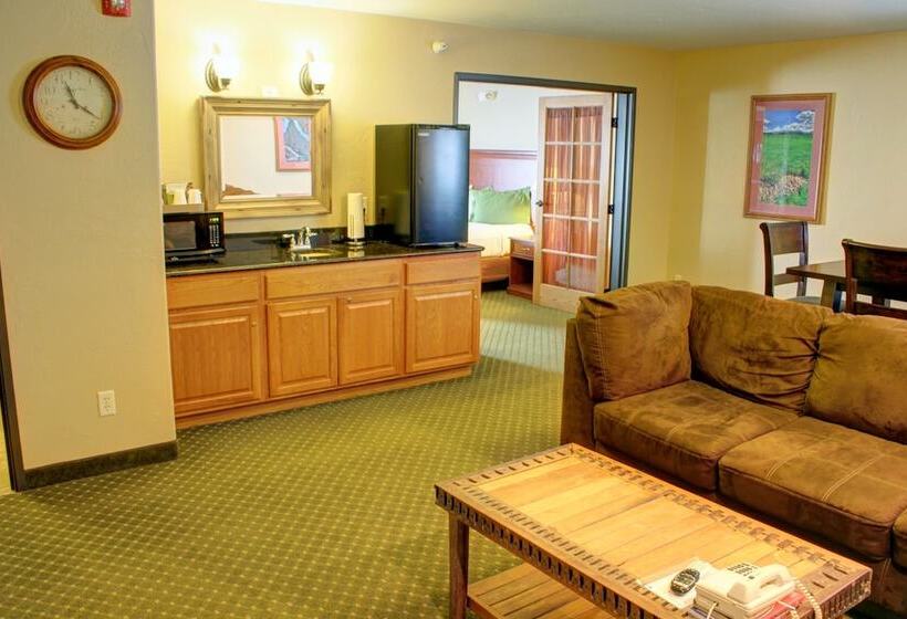 فندق Blue Mountain Inn And Suites