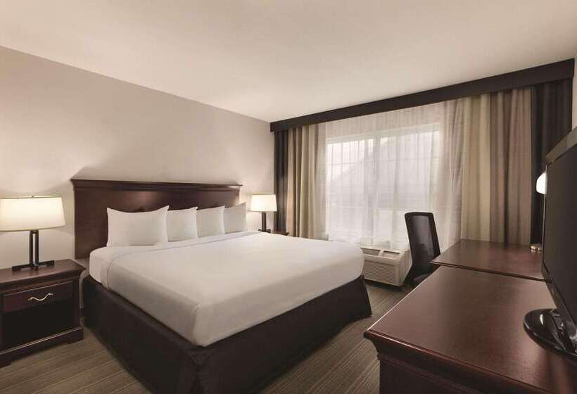 هتل Country Inn & Suites By Radisson, Madison, Al