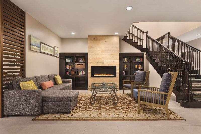 هتل Country Inn & Suites By Radisson, Madison, Al