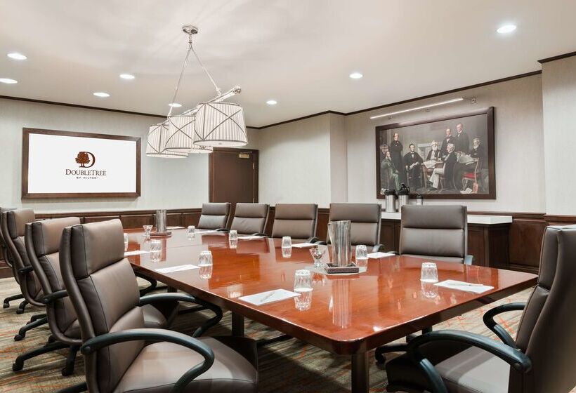 هتل President Abraham Lincoln Springfield   Doubletree By Hilton