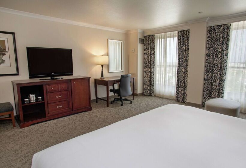 هتل President Abraham Lincoln Springfield   Doubletree By Hilton