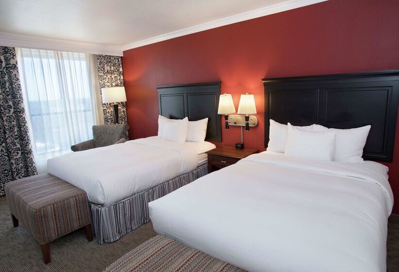 هتل President Abraham Lincoln Springfield   Doubletree By Hilton