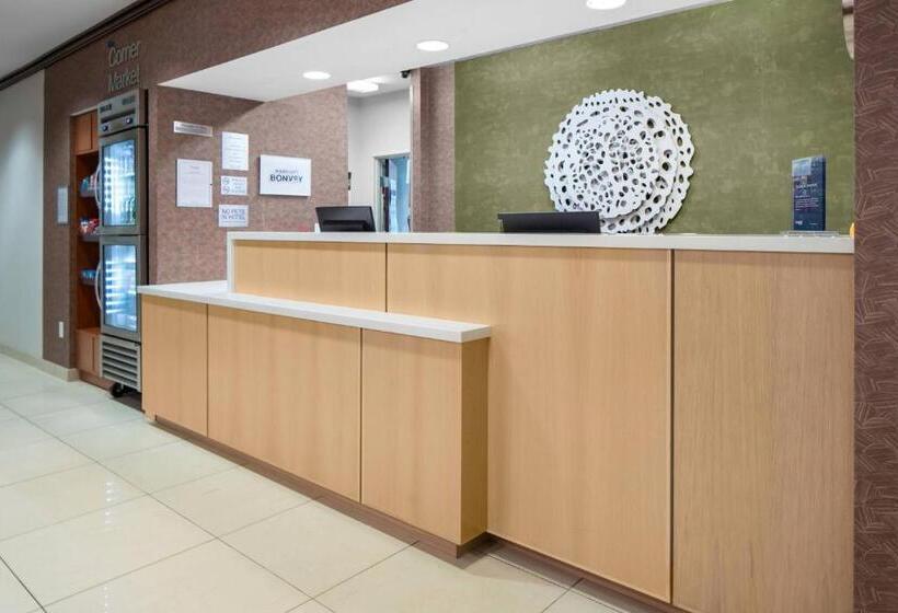 Отель Fairfield Inn & Suites Jefferson City