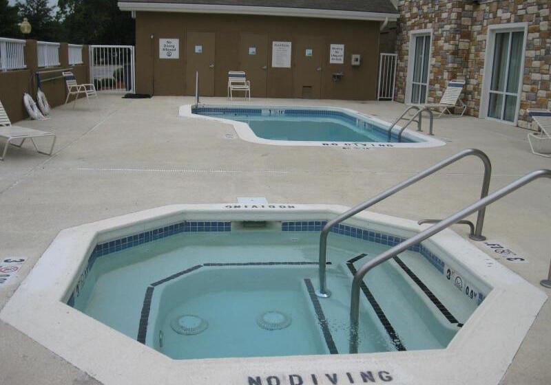 호텔 Holiday Inn Express Williamston, An Ihg