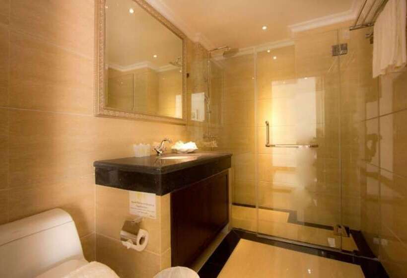 ホテル Lk Royal Wing