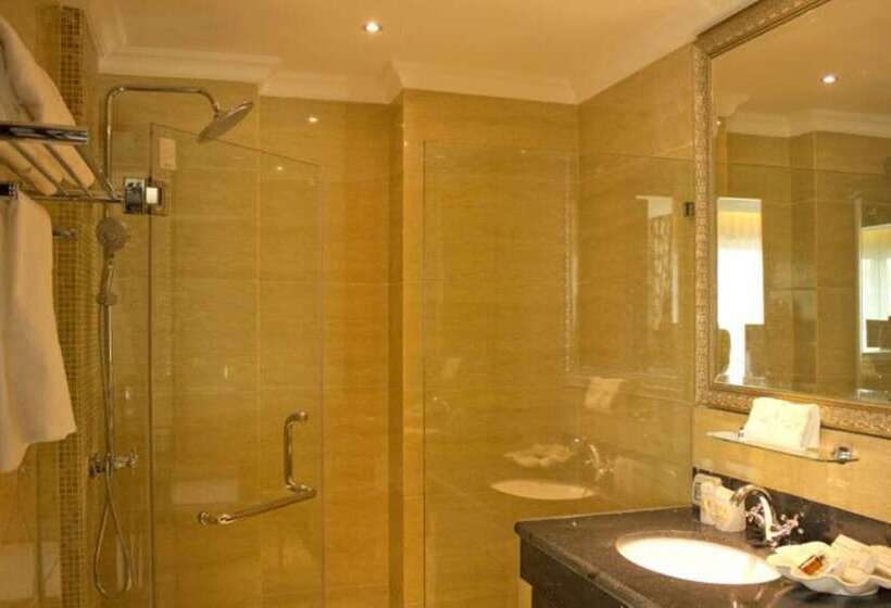 ホテル Lk Royal Wing