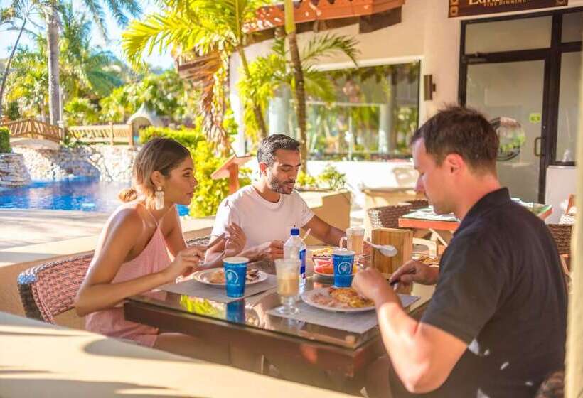 هتل Mayan Princess Beach & Dive Resort   All Inclusive