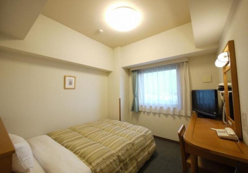 فندق Route Inn Tsubamesanjo Ekimae