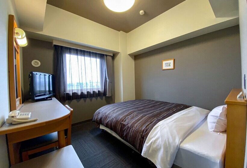 فندق Route Inn Tsubamesanjo Ekimae