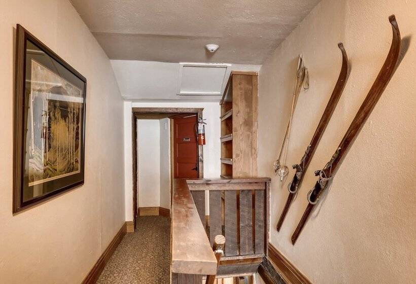 تختخواب و صبحانه Ski Tip Lodge By Keystone Resort