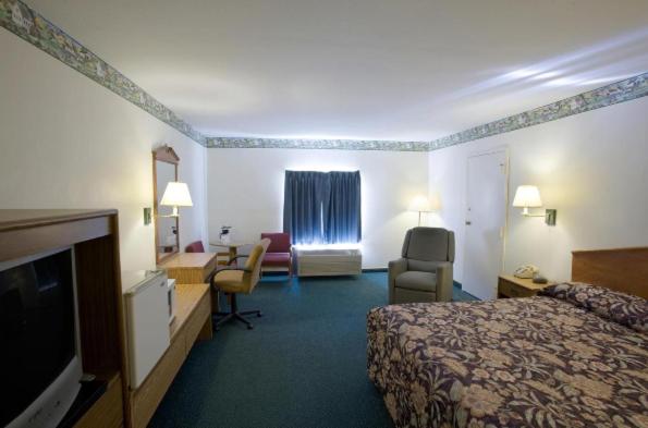 בית מלון כפרי Americas Best Value Inn Litchfield
