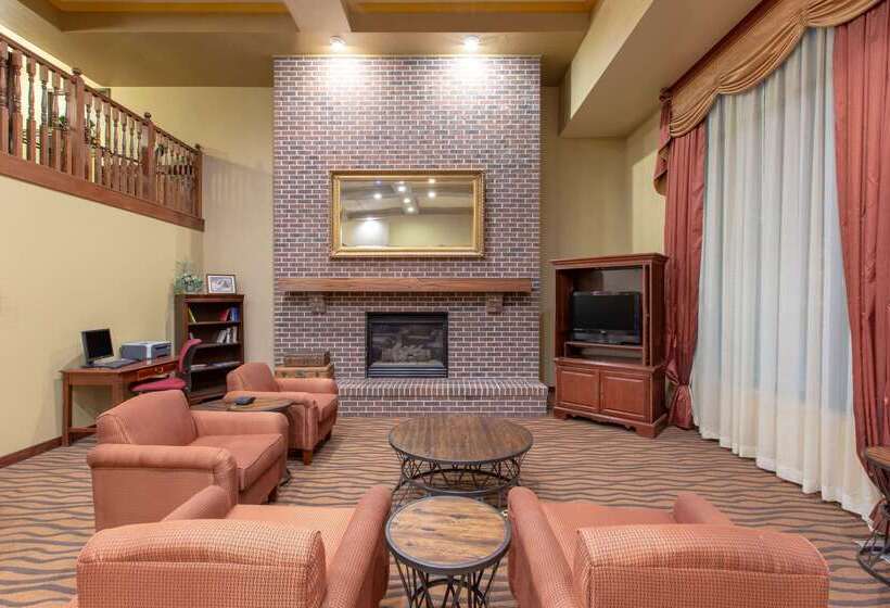 בית מלון כפרי Americinn By Wyndham Ottumwa