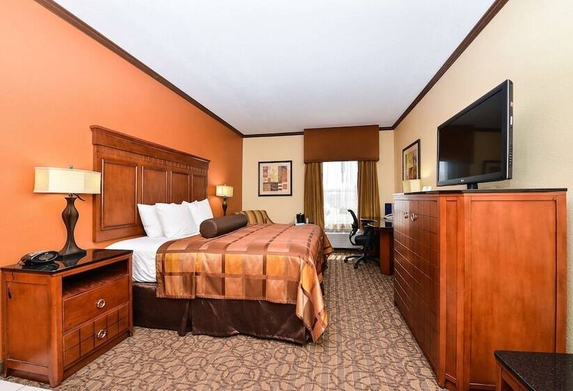 هتل Best Western Plus Midwest Inn & Suites