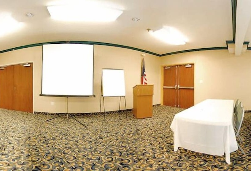 هتل Comfort Inn & Suites