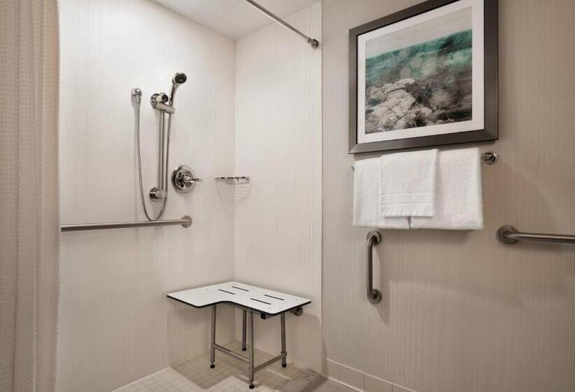 فندق Courtyard By Marriott Middletown Goshen