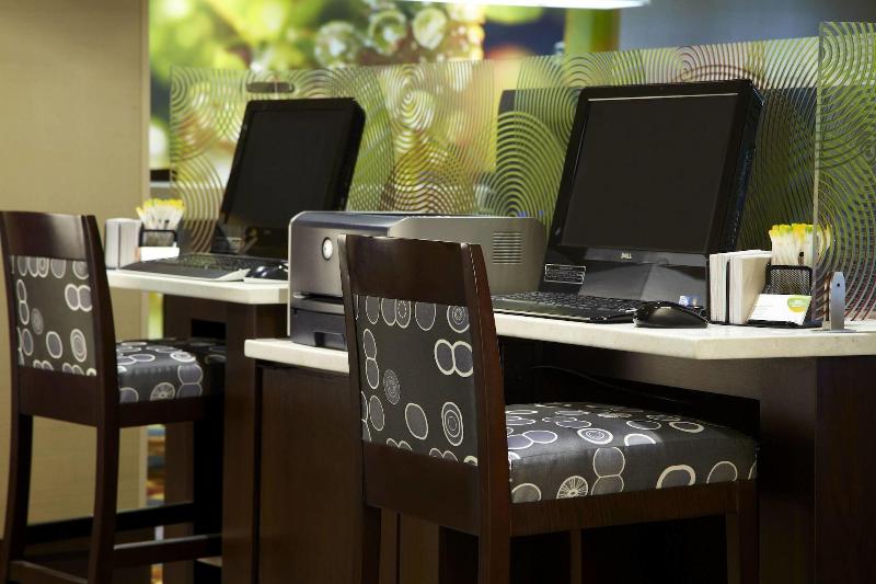 فندق Courtyard By Marriott Ithaca Airport/university