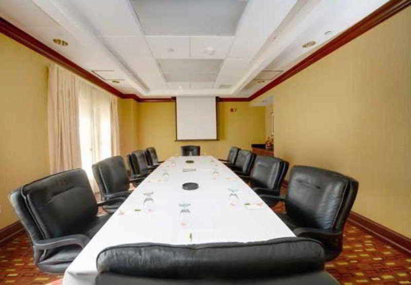 هتل Courtyard By Marriott Norfolk Downtown