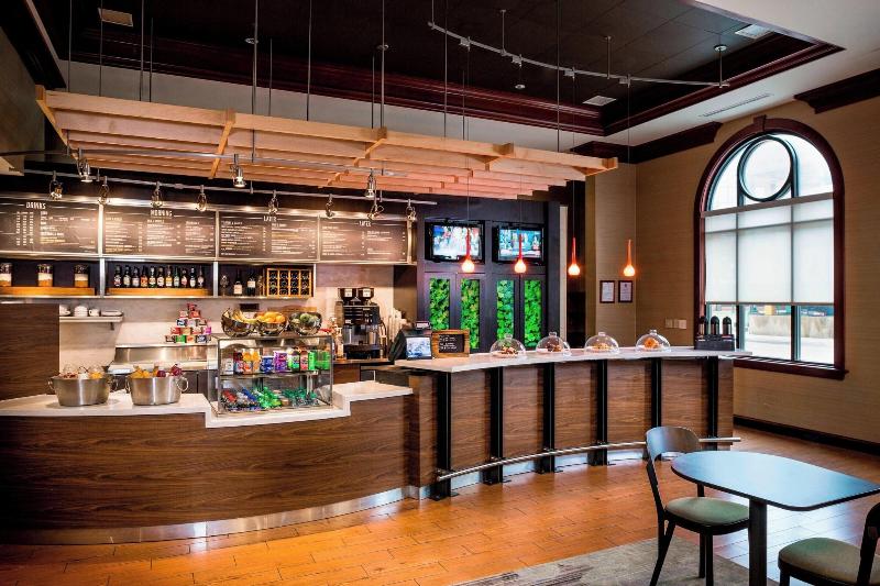 هتل Courtyard By Marriott Norfolk Downtown