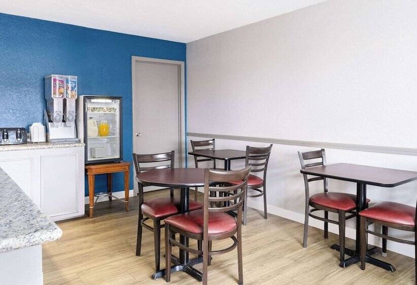 هتل Days Inn By Wyndham Ardmore