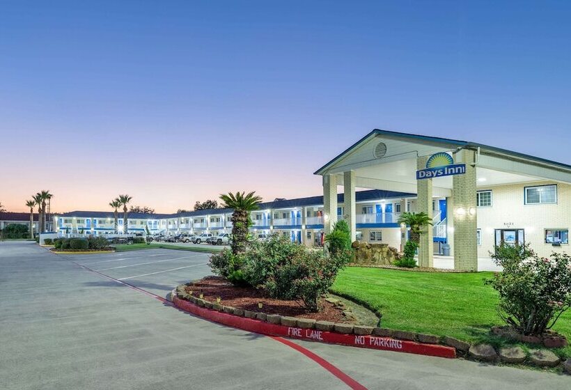 בית מלון כפרי Days Inn By Wyndham Baytown Tx