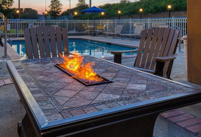 ホテル Fairfield Inn Charlotte Mooresville Lake Norman