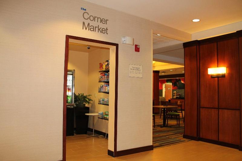 בית מלון כפרי Fairfield By Marriott Frankfort