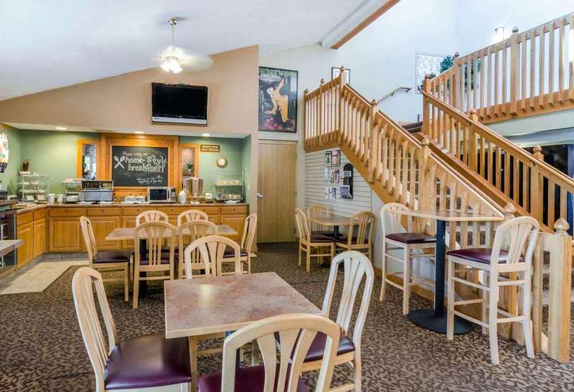 בית מלון כפרי Rodeway Inn