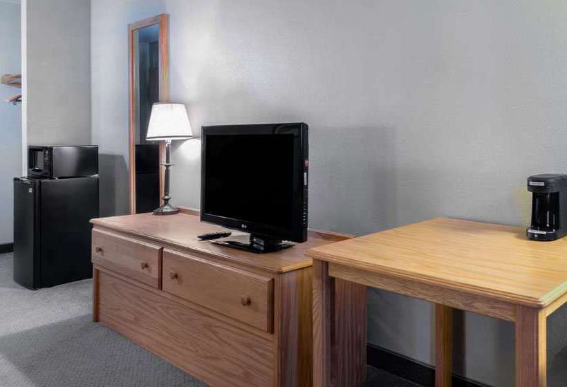 בית מלון כפרי Rodeway Inn