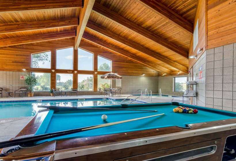 בית מלון כפרי Rodeway Inn