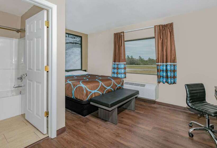 فندق Super 8 By Wyndham Moss Point