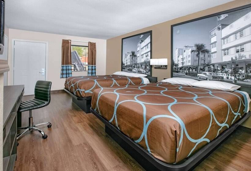 فندق Super 8 By Wyndham Moss Point