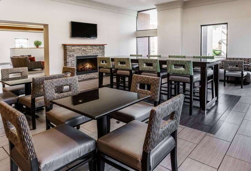 هتل Wingate By Wyndham Canton Hall Of Fame