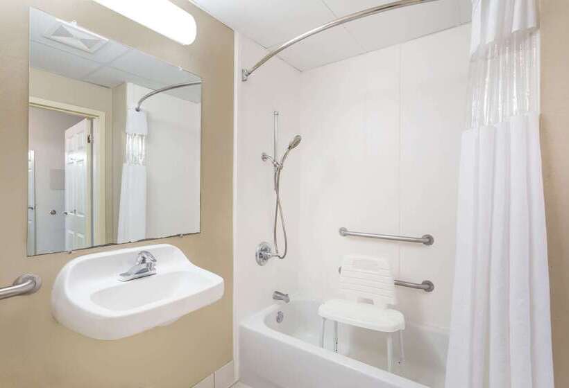 בית מלון כפרי Wingate By Wyndham Savannah Gateway