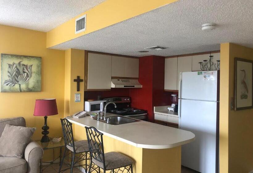 استراحتگاه Gulf Shores Plantation