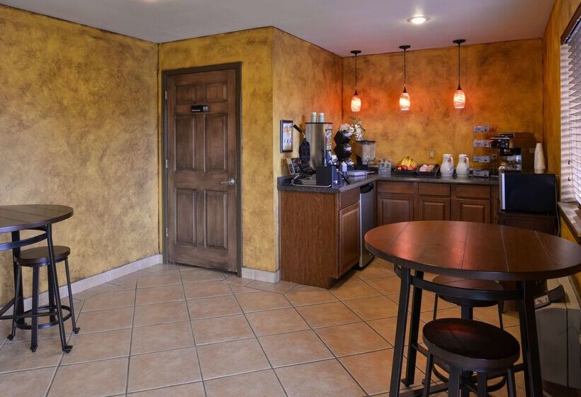 فندق Americas Best Value Inn And Suites Little Rock