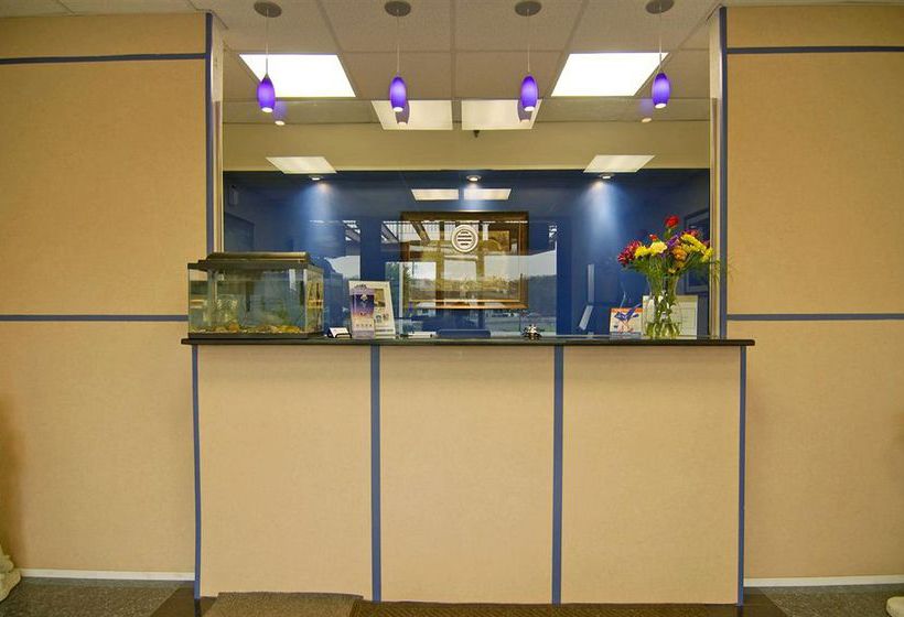 Отель Americas Best Value Inn Wethersfield Hartford