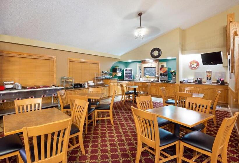 בית מלון כפרי Americinn By Wyndham Rexburg Byui