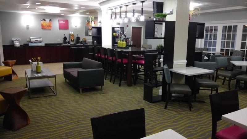 فندق Comfort Suites Abingdon I81