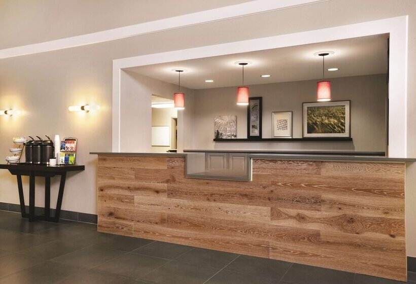 هتل Country Inn & Suites By Radisson, Madison Southwest, Wi