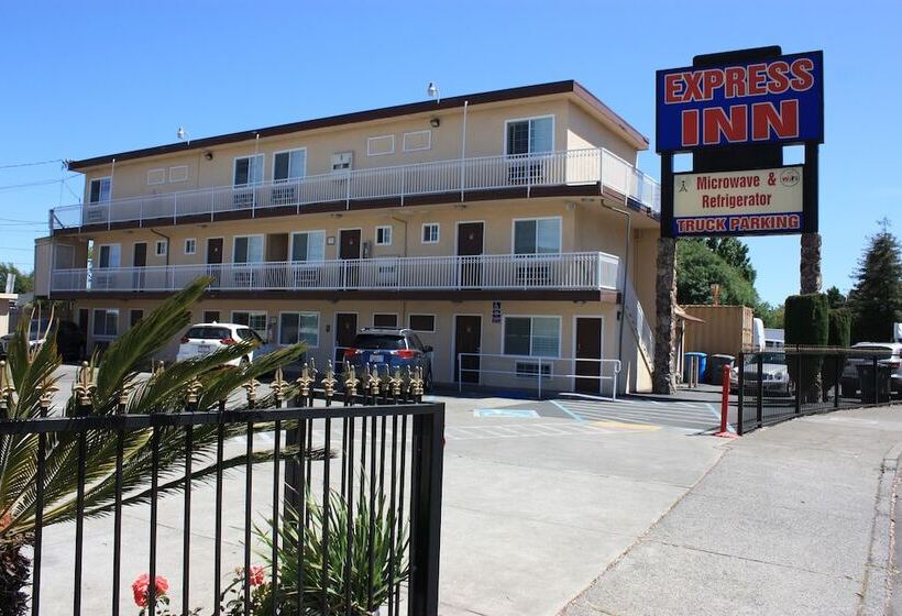 Отель Express Inn