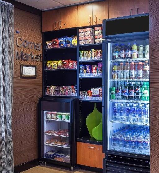 호텔 Fairfield Inn & Suites By Marriott Anchorage Midtown