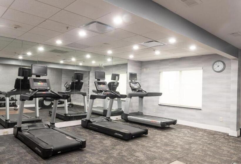 בית מלון כפרי Fairfield Inn & Suites Denton