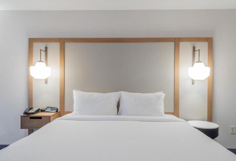 בית מלון כפרי Fairfield Inn & Suites Denton