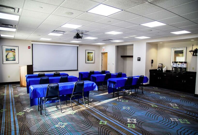 ホテル Hampton Inn & Suites Sharon