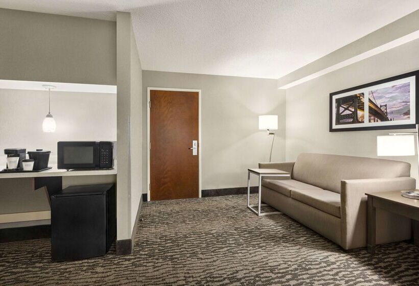 هتل La Quinta By Wyndham Newark   Elkton