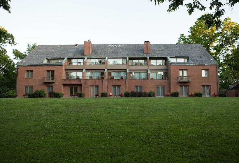 Отель New Harmony Inn Resort And Conference Center