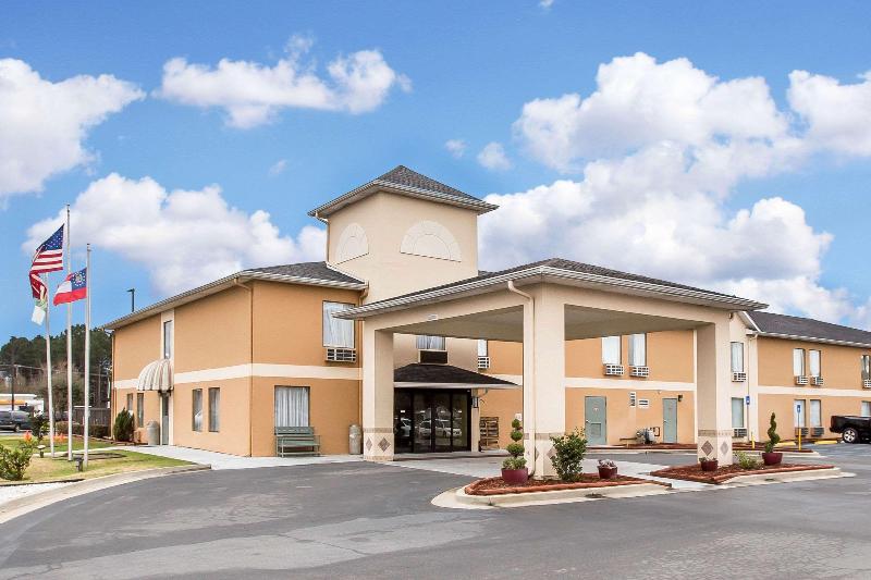 فندق Quality Inn