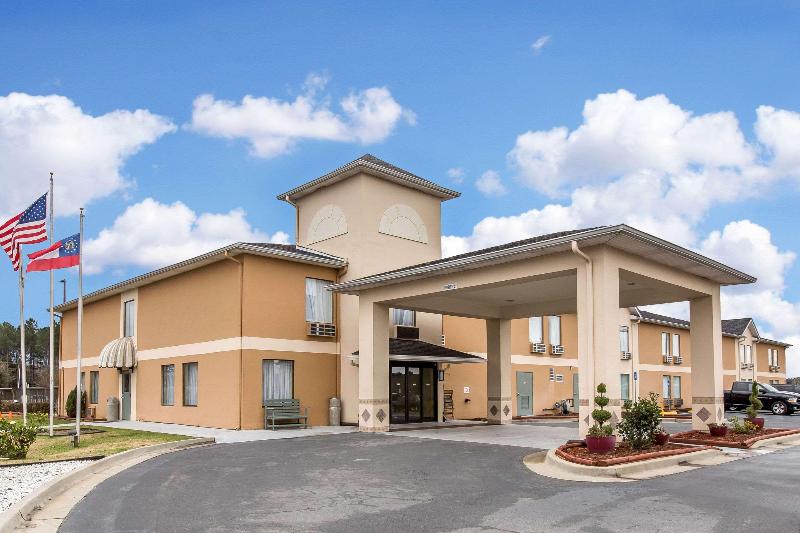 فندق Quality Inn